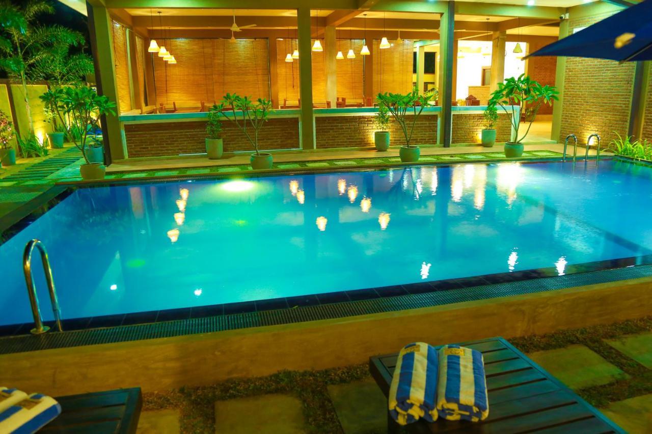 Ali Weta Safari Resort Udawalawe Bagian luar foto