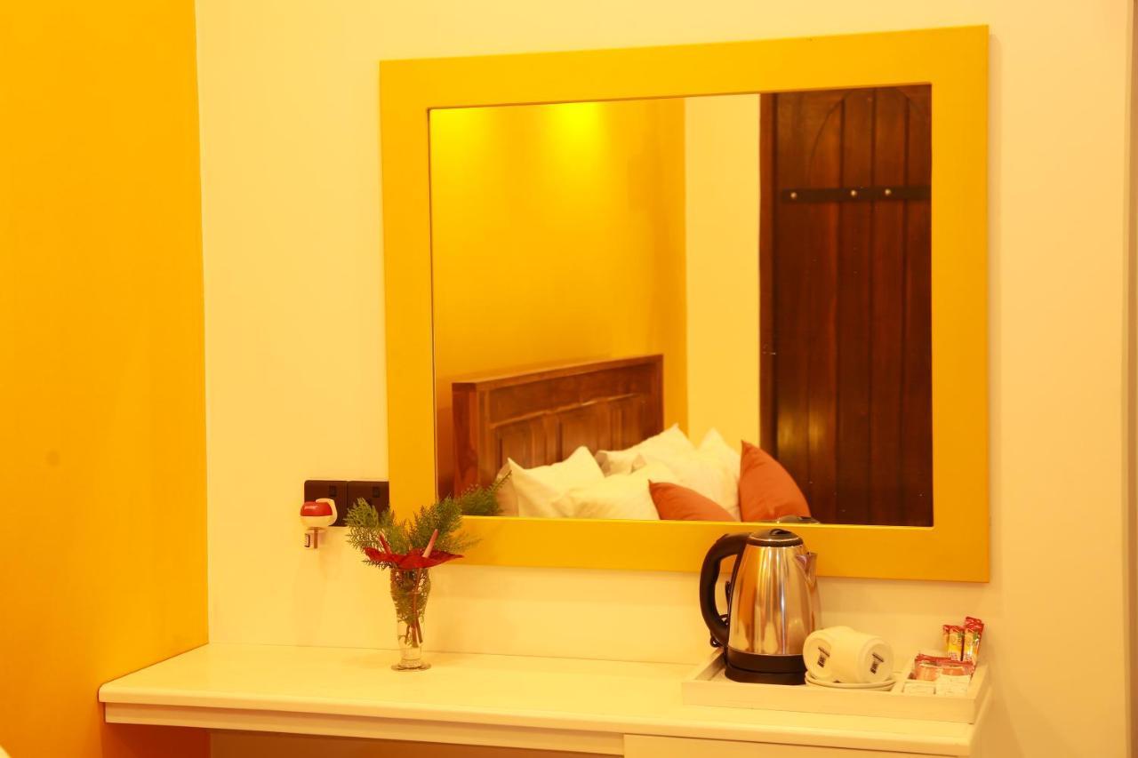 Ali Weta Safari Resort Udawalawe Bagian luar foto